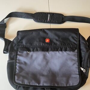 WENGER Swiss Army knife Messenger Bag